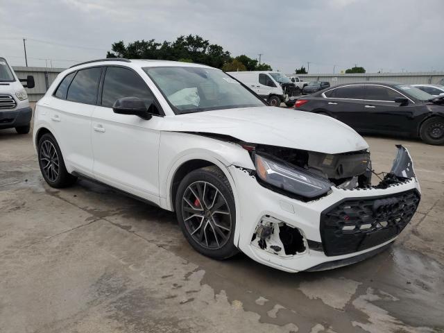 WA1C4AFY4P2041874 - 2023 AUDI SQ5 PRESTIGE WHITE photo 4