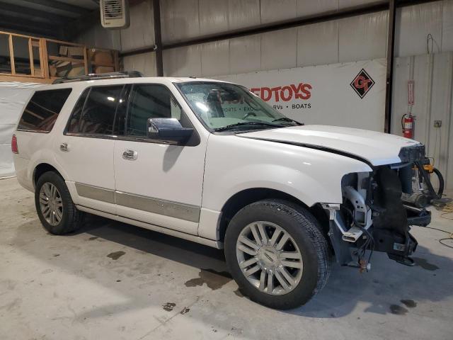 5LMJJ2J54AEJ03443 - 2010 LINCOLN NAVIGATOR WHITE photo 4