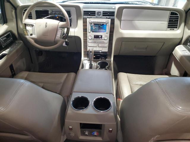 5LMJJ2J54AEJ03443 - 2010 LINCOLN NAVIGATOR WHITE photo 8