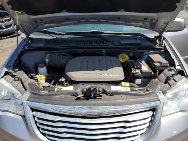 2C4RC1BG5GR198198 - 2016 CHRYSLER TOWN & COU TOURING SILVER photo 12