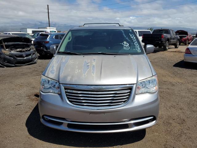 2C4RC1BG5GR198198 - 2016 CHRYSLER TOWN & COU TOURING SILVER photo 5