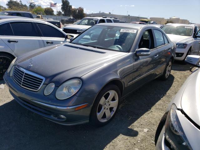 WDBUF70J75A760508 - 2005 MERCEDES-BENZ E 500 GRAY photo 1