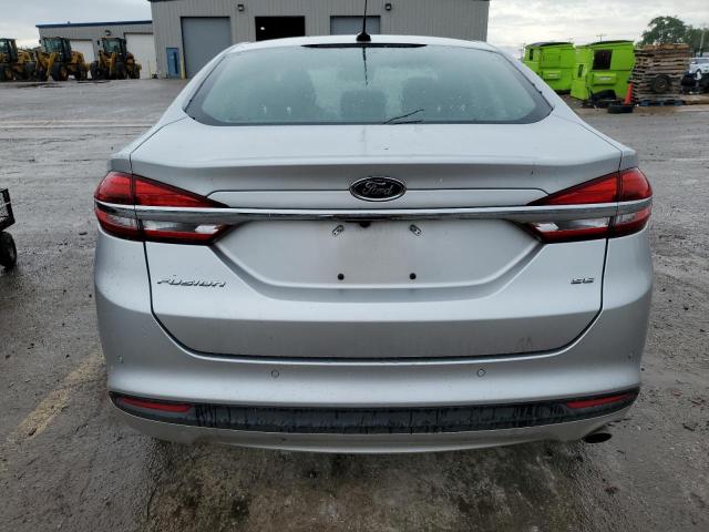 3FA6P0H74JR270959 - 2018 FORD FUSION SE SILVER photo 6