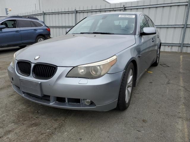 WBANB33544B108654 - 2004 BMW 545 I SILVER photo 1