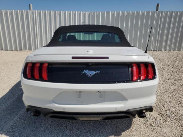 1FATP8UH8N5125075 - 2022 FORD MUSTANG WHITE photo 6
