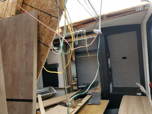 4YDT0BR27NW452591 - 2022 KEYSTONE OUTBACK WHITE photo 5