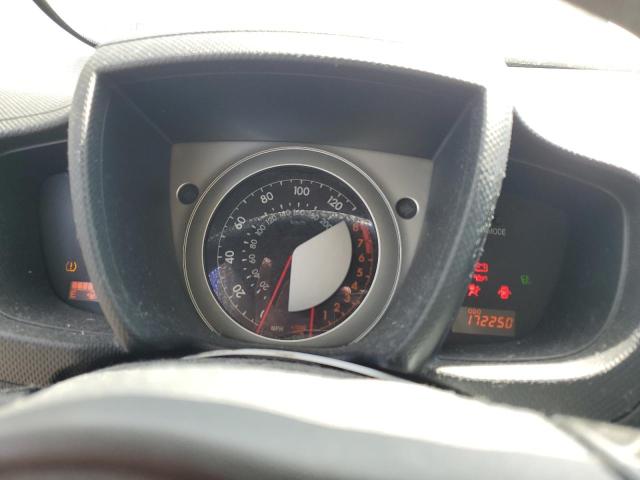 JTKKU10428J014633 - 2008 TOYOTA SCION XD WHITE photo 9