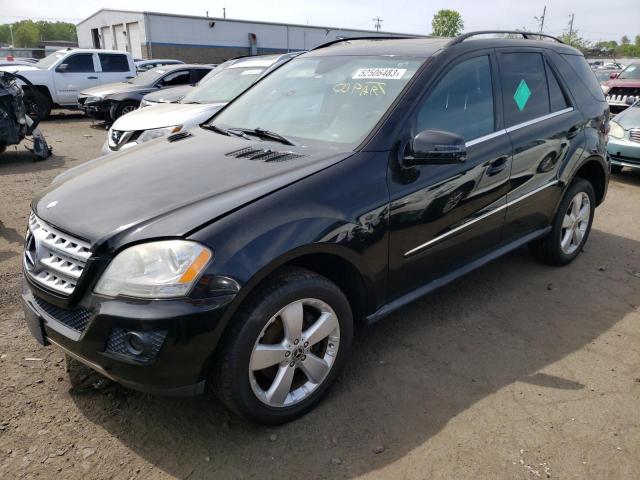 4JGBB8GB8BA734693 - 2011 MERCEDES-BENZ ML 350 4MATIC BLACK photo 1