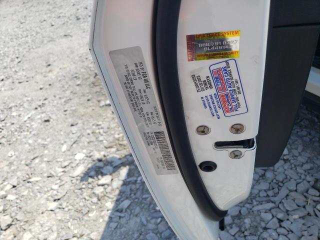 2C3CDZFJ5GH323153 - 2016 DODGE CHALLENGER R/T SCAT PACK WHITE photo 12