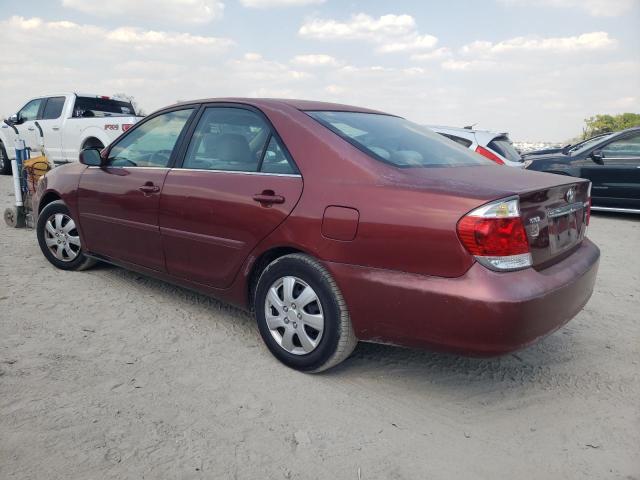 4T1BE32K95U388996 - 2005 TOYOTA CAMRY LE RED photo 2