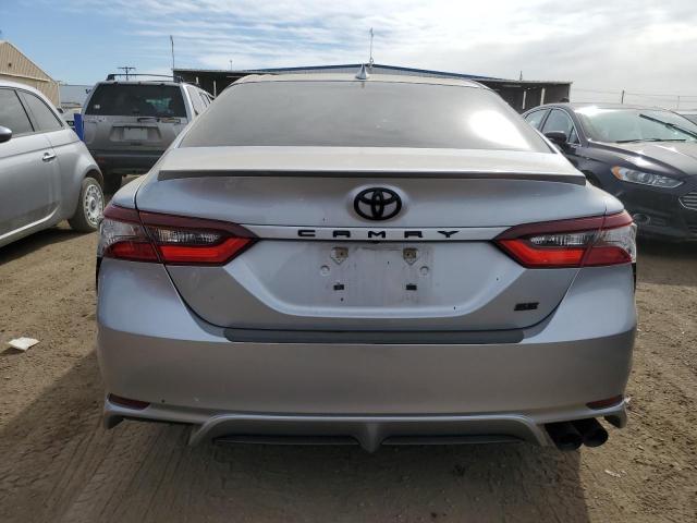 4T1G11AK3RU192534 - 2024 TOYOTA CAMRY SE NIGHT SHADE SILVER photo 6