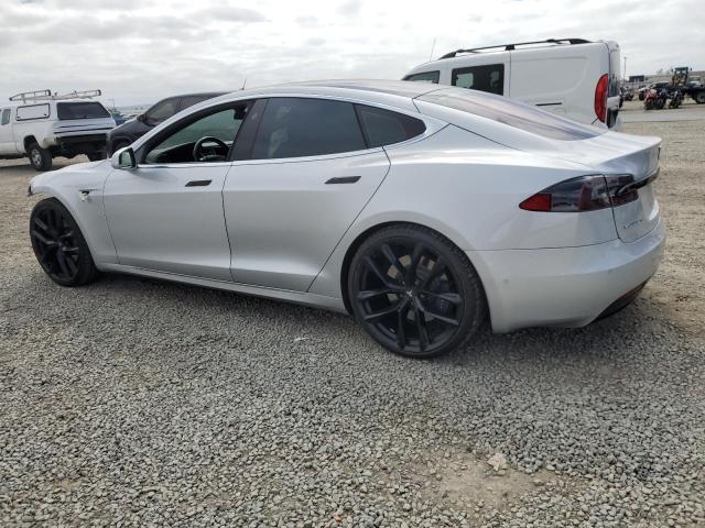 5YJSA1E20JF247074 - 2018 TESLA MODEL S SILVER photo 2