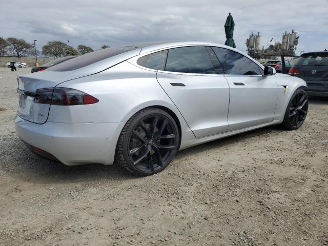 5YJSA1E20JF247074 - 2018 TESLA MODEL S SILVER photo 3
