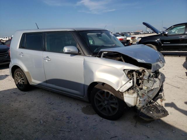 JTLZE4FE7DJ041877 - 2013 TOYOTA SCION XB SILVER photo 4
