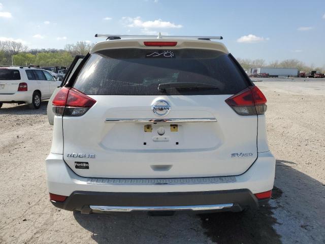 KNMAT2MVXJP597373 - 2018 NISSAN ROGUE S WHITE photo 6
