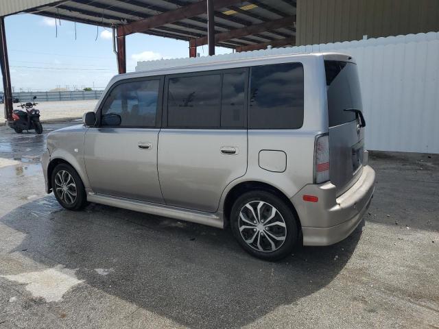 JTLKT324X64081628 - 2006 TOYOTA SCION XB GRAY photo 2