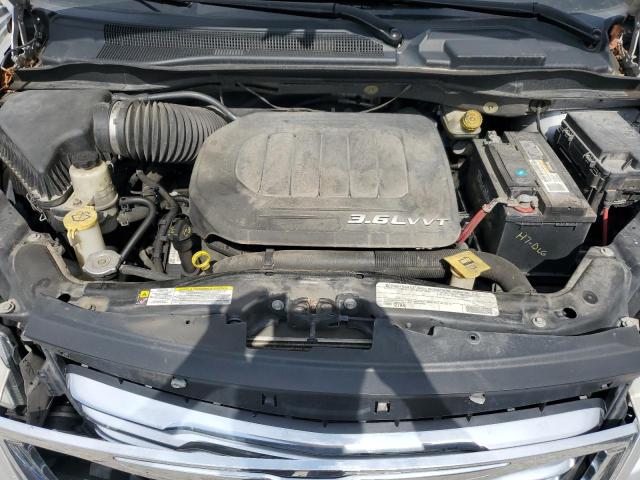 2A4RR8DG8BR722032 - 2011 CHRYSLER TOWN & COU TOURING L SILVER photo 12