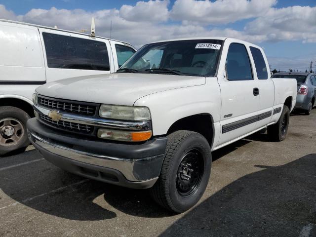 2GCEC19T421362257 - 2002 CHEVROLET SILVERADO C1500 WHITE photo 1