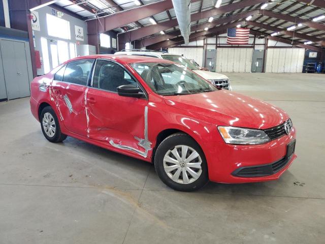 3VW2K7AJXDM266113 - 2013 VOLKSWAGEN JETTA BASE RED photo 4