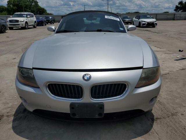 4USBT334X3LR62562 - 2003 BMW Z4 2.5 SILVER photo 5