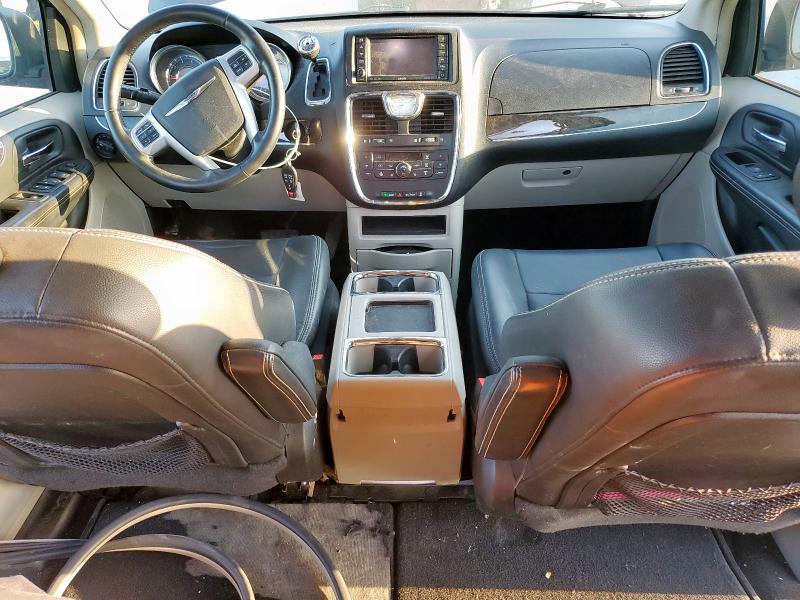 2C4RC1CG5CR269750 - 2012 CHRYSLER TOWN & COU TOURING L BLACK photo 8