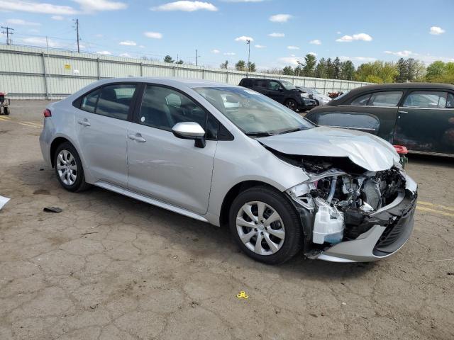 5YFB4MDE6RP139708 - 2024 TOYOTA COROLLA LE SILVER photo 4