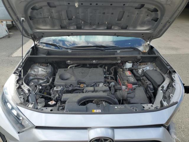 2T3F1RFV9KW023080 - 2019 TOYOTA RAV4 LE SILVER photo 12