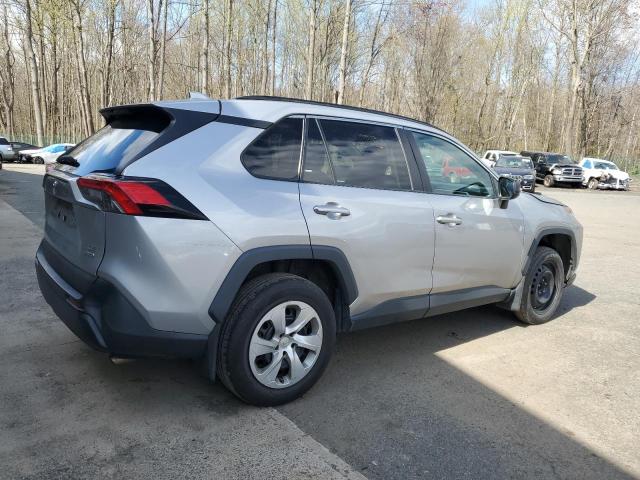 2T3F1RFV9KW023080 - 2019 TOYOTA RAV4 LE SILVER photo 3