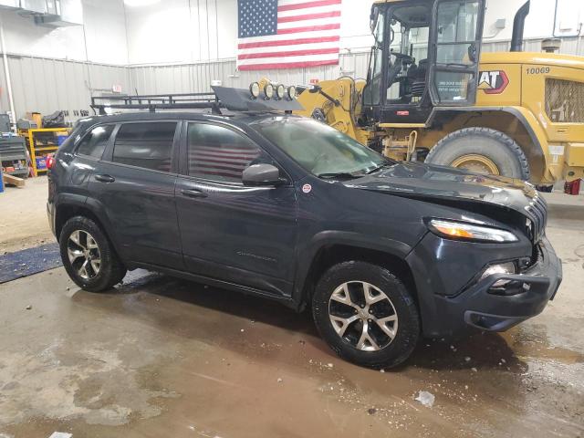 1C4PJMBS5GW339829 - 2016 JEEP CHEROKEE TRAILHAWK BLACK photo 4