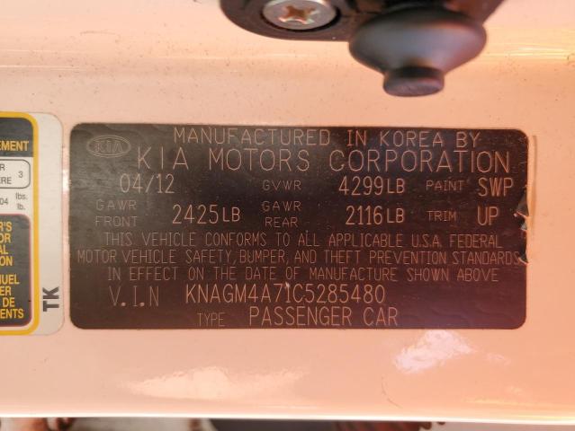 KNAGM4A71C5285480 - 2012 KIA OPTIMA LX WHITE photo 13