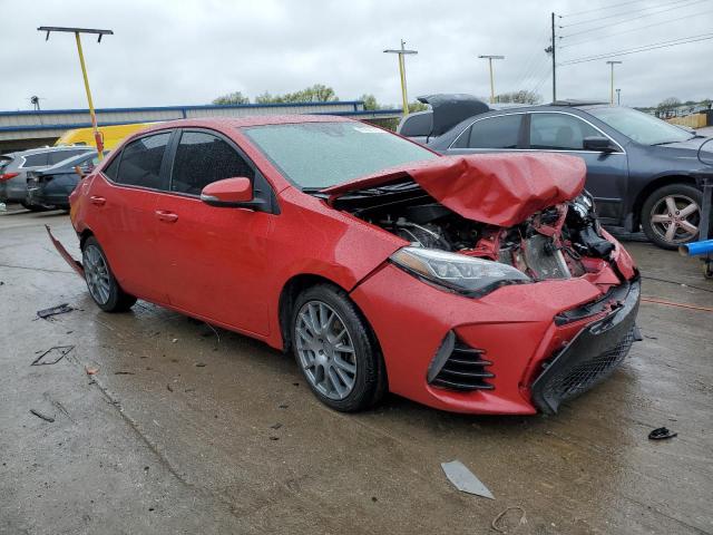 2T1BURHE4HC786517 - 2017 TOYOTA COROLLA L RED photo 4