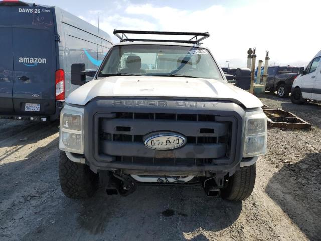 1FTBF2A60BEB74730 - 2011 FORD F250 SUPER DUTY WHITE photo 5