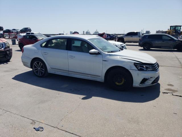 1VWDT7A33HC005484 - 2017 VOLKSWAGEN PASSAT R-LINE თეთრი ფოტო 4