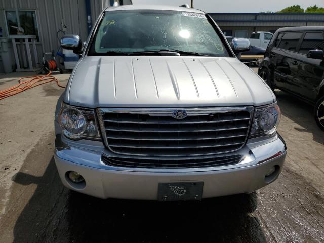 1A8HW58P69F701595 - 2009 CHRYSLER ASPEN LIMITED SILVER photo 5