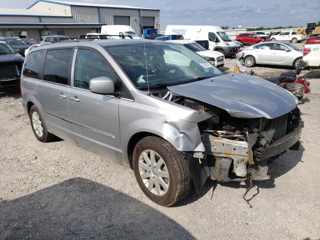 2C4RC1BGXFR695911 - 2015 CHRYSLER TOWN AND C TOURING SILVER photo 4