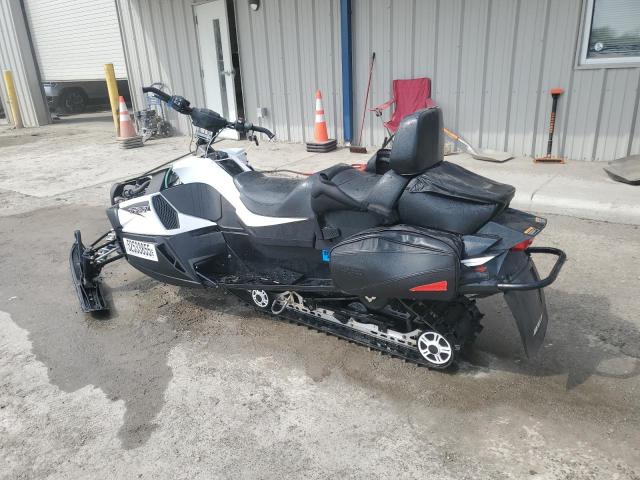 4VF11SNW8BT120424 - 2011 ARCTIC CAT SNOWMOBILE TWO TONE photo 3