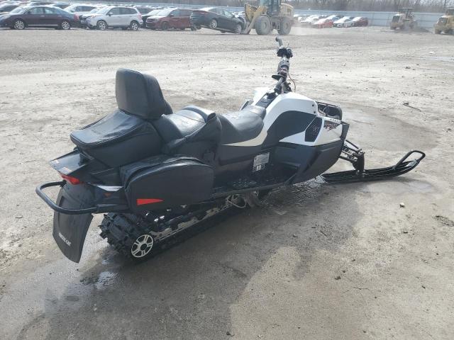 4VF11SNW8BT120424 - 2011 ARCTIC CAT SNOWMOBILE TWO TONE photo 4