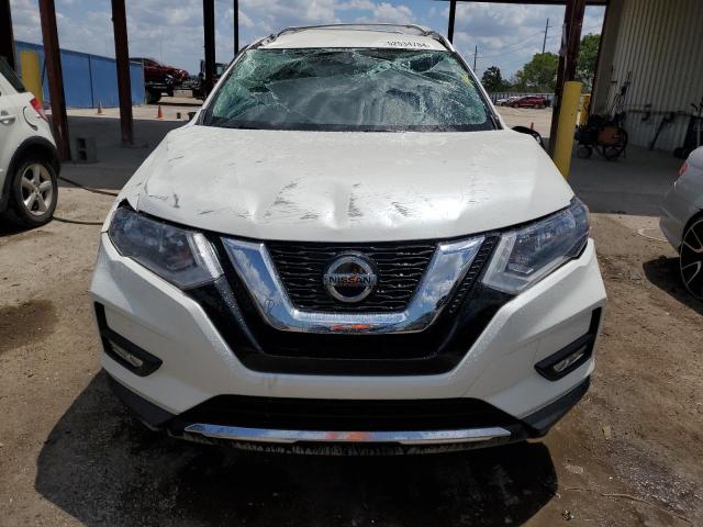 KNMAT2MT0JP617922 - 2018 NISSAN ROGUE S WHITE photo 5