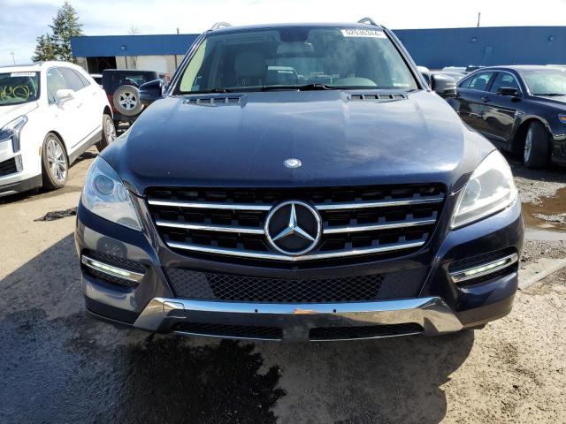 4JGDA5HB2CA033612 - 2012 MERCEDES-BENZ ML 350 4MATIC BLUE photo 5