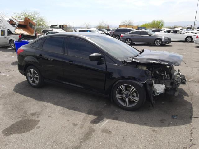 1FADP3FEXJL313161 - 2018 FORD FOCUS SE შავი ფოტო 4