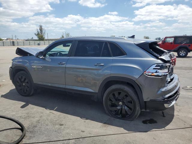 1V2KE2CA3RC215845 - 2024 VOLKSWAGEN ATLAS CROS SE GRAY photo 2