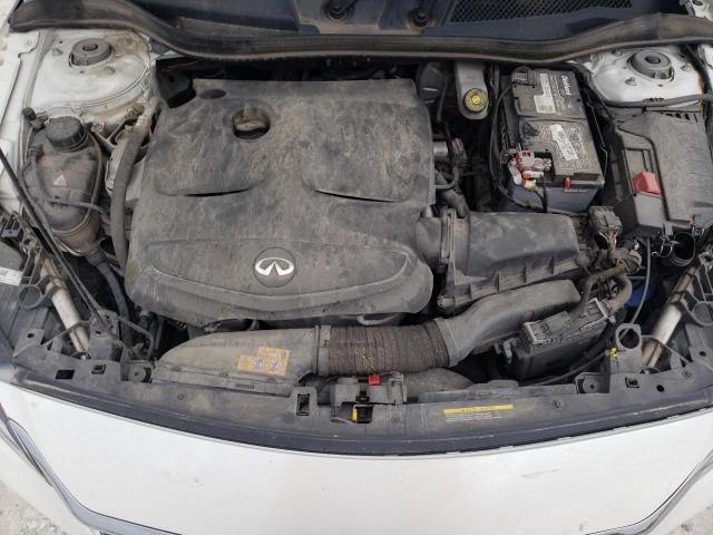 SJKCH5CPXJA057648 - 2018 INFINITI QX30 BASE WHITE photo 11