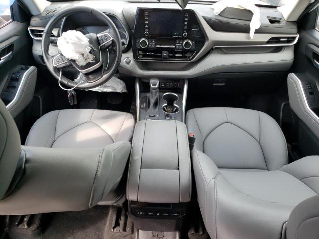 5TDGZRBH7NS576913 - 2022 TOYOTA HIGHLANDER XLE WHITE photo 8