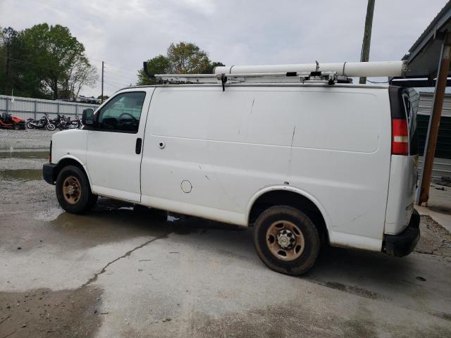 1GCWGFCA8D1141783 - 2013 CHEVROLET EXPRESS G2 WHITE photo 2