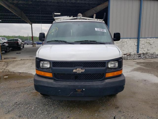 1GCWGFCA8D1141783 - 2013 CHEVROLET EXPRESS G2 WHITE photo 5