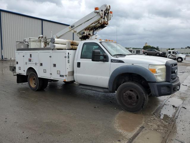 1FDUF4GY1DEA88046 - 2013 FORD F450 SUPER DUTY WHITE photo 4