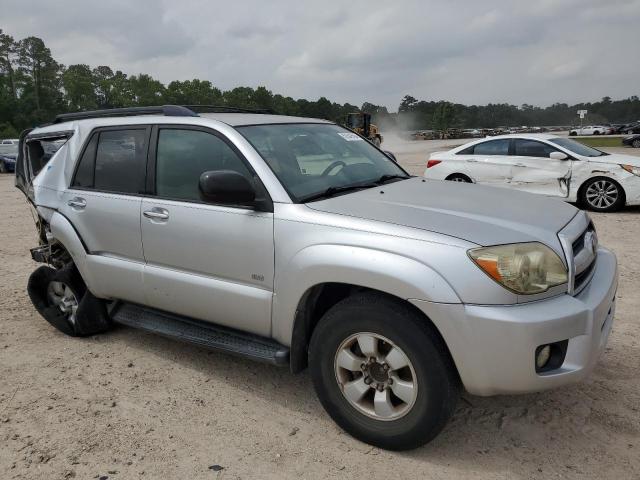 JTEZU14R360081218 - 2006 TOYOTA 4RUNNER SR5 SILVER photo 4