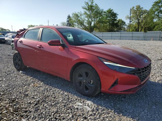 5NPLM4AG5PH104775 - 2023 HYUNDAI ELANTRA SEL RED photo 4