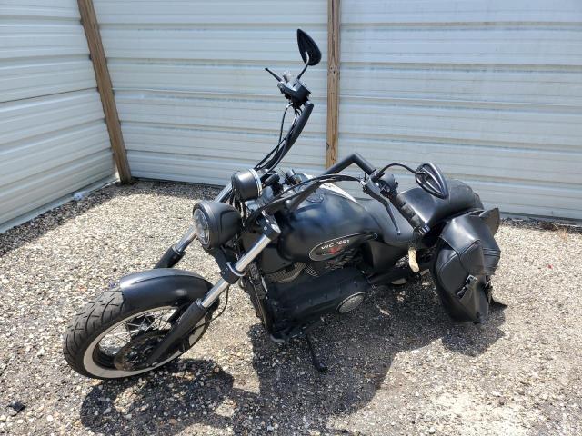 5VPWB36N8F3040361 - 2015 VICTORY MOTORCYCLES HIGH-BALL შავი ფოტო 2