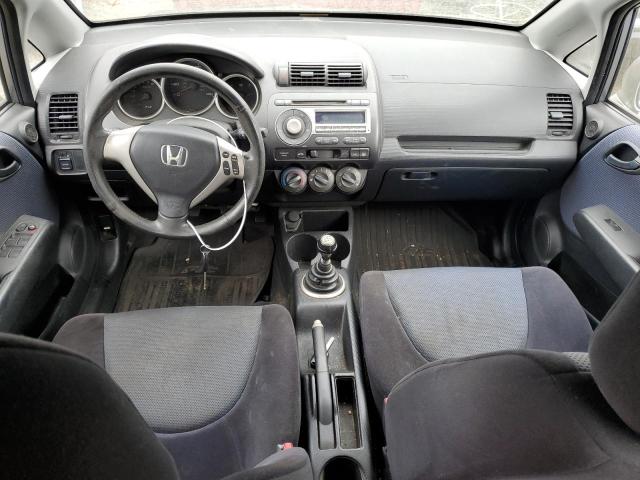 JHMGD37687S009461 - 2007 HONDA FIT S SILVER photo 8